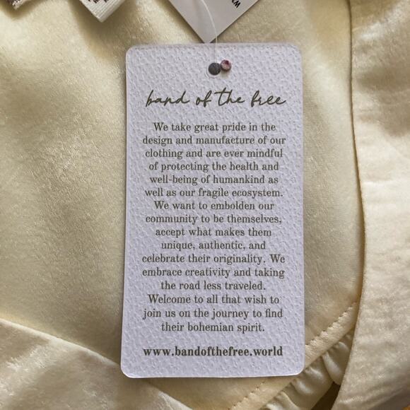 Band Of The Free NWT Cash VNeck Long Sleeve Billowing Sleeves Ivory Top Large - Picture 13 of 14